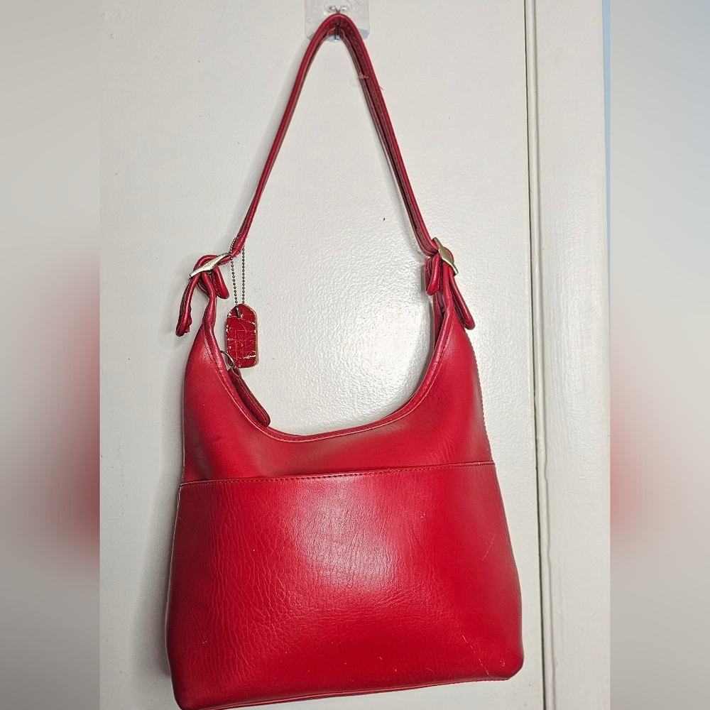 Vintage Coach Soho Red Leather Baguette / Hobo Bag (No. L4C-9956)